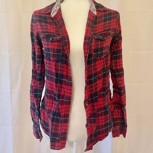 Passport co Flannel size L